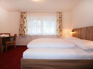 4 bedrooms, internet - Pfeifer by Interhome (Pians)