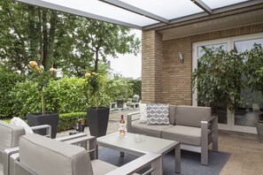 Room, Garden Area | View from room