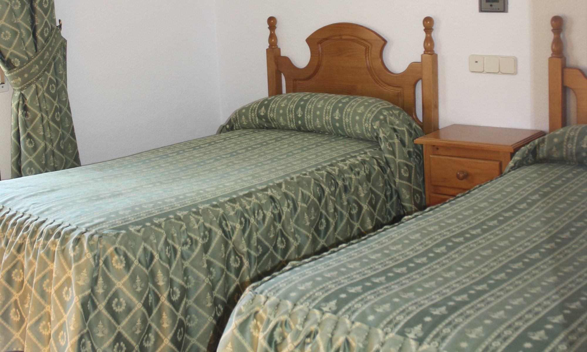 Double Room | Rollaway beds