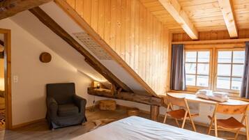 2 Schlafzimmer, Schreibtisch, WLAN