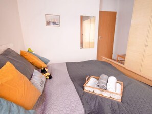 2 bedrooms, internet