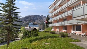 Unclassified image, 4 of 25, button - Promenade Apt 416 by Interhome (Arosa)