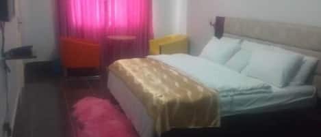 Deluxe Suite | Free WiFi, bed sheets