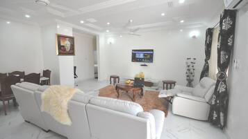 4 間睡房、獨特設計、獨特裝修、手提電腦工作空間