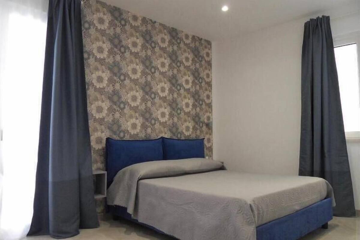 In-room safe, desk, blackout curtains, soundproofing