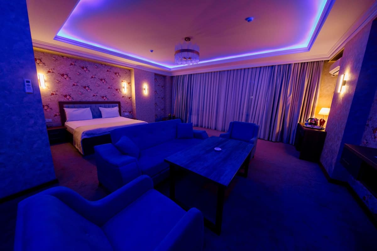 Superior Room | Restaurant