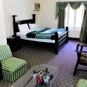 Deluxe Room | Free WiFi - The City Lodge (Islamabad)