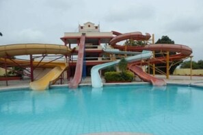 Toboggan aquatique