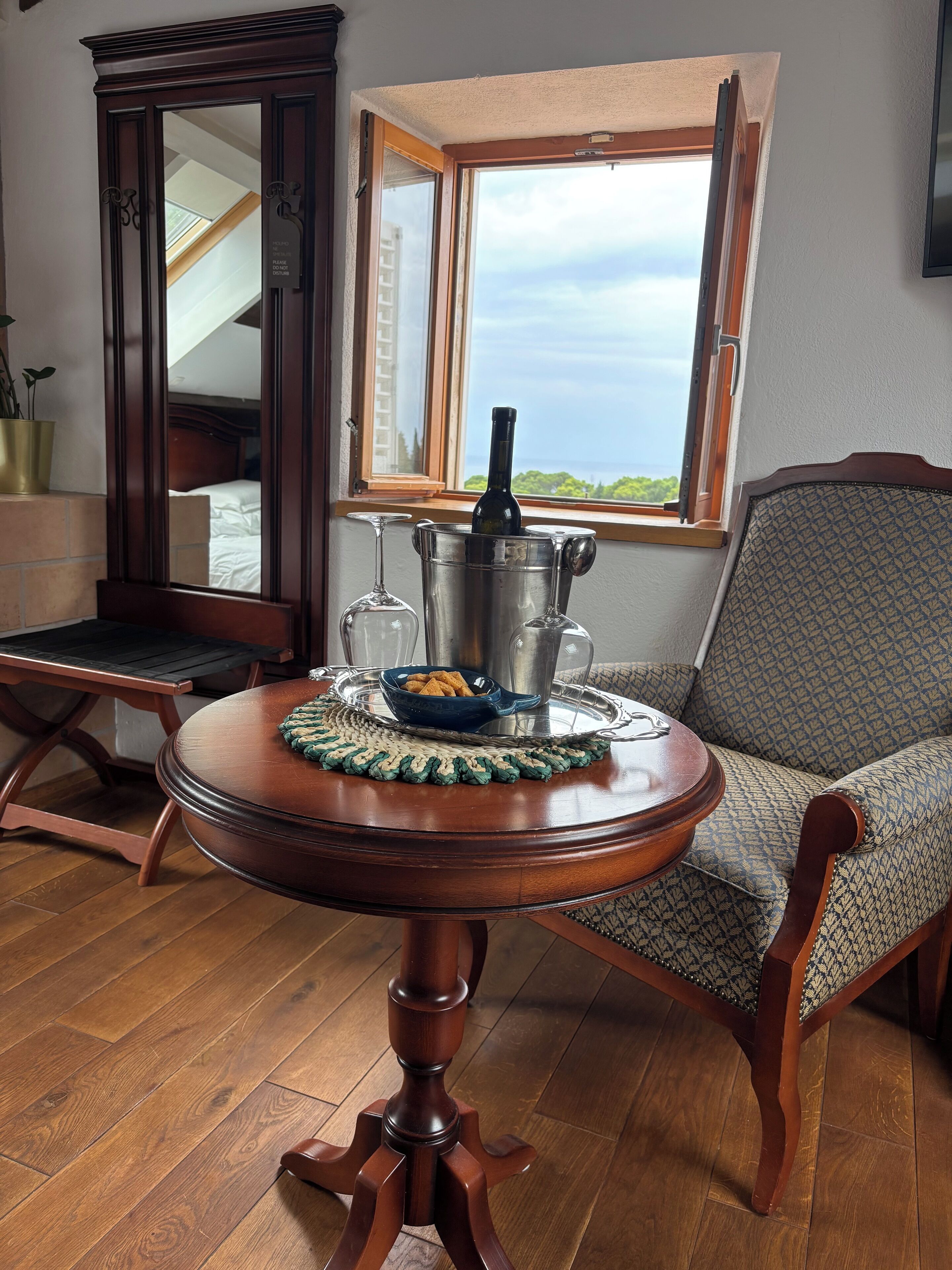 Executive Studio Suite