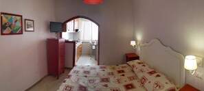 Studio | Iron/ironing board, cribs/infant beds, free WiFi, bed sheets - Casa Geo  Sperlongaresort (Sperlonga)