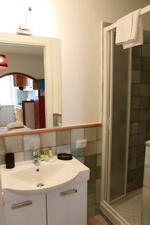 Studio | Lavabo de la salle de bain