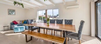 Memories On Mount View, Cosy Wood Fire, Big Games Room, Netflix.