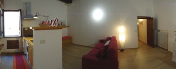 Appartamento, 1 camera da letto | Area soggiorno | TV a schermo piatto