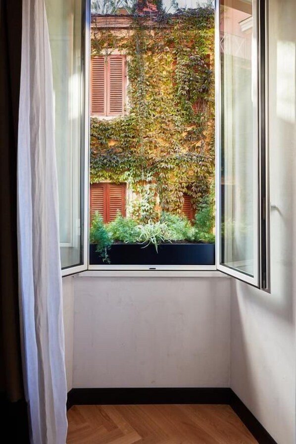 View from property - Naman Hotellerie Via Margutta (Rome)