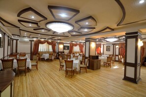Restaurant - VIARDO Hotel (Tashkent)