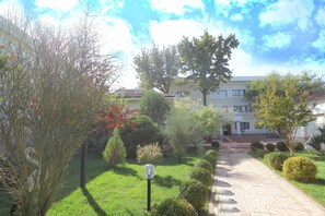 Garden - VIARDO Hotel (Tashkent)