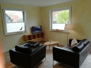 Apartment, 1 Bedroom, Terrace, Beachfront | Living area