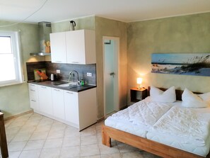 Basic Studio, Patio, Beachfront | Free WiFi - Appartements Süssling (Glowe)