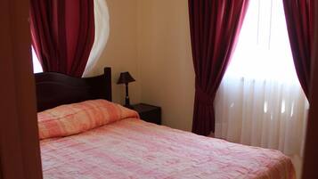 Family House | 3 bedrooms, iron/ironing board, free WiFi, bed sheets