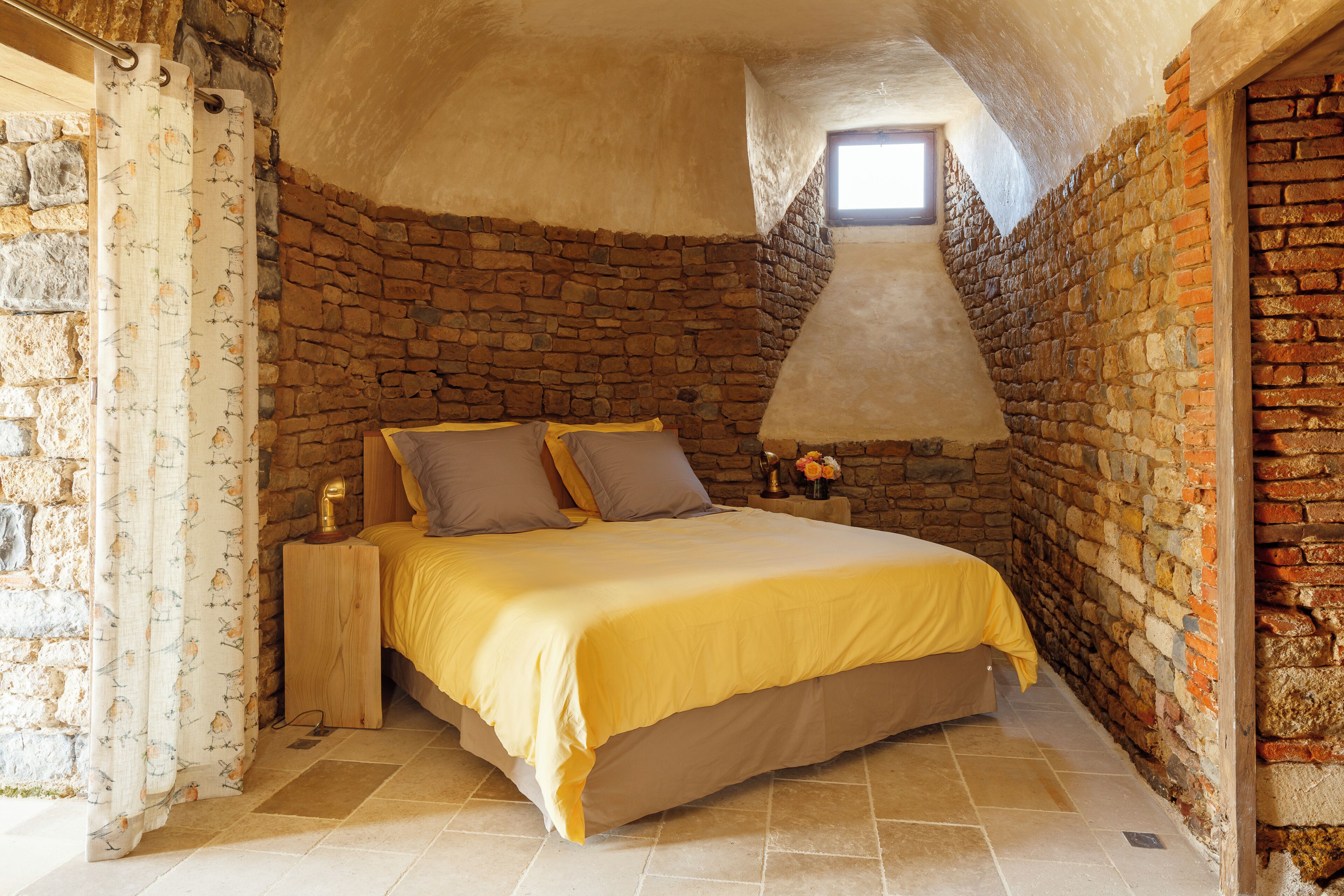 Casa de campo romántica | Ropa de cama de alta calidad y decoración personalizada 