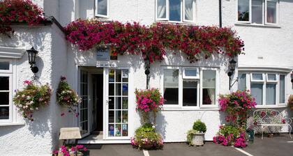 Moonraker House