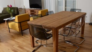 Appartement, 3 slaapkamers | Dineren in de kamer