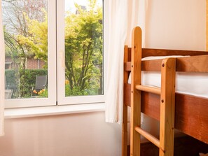 2 bedrooms