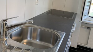 Apartment, 2 Bedrooms | Private kitchen | Full-sized fridge, oven, stovetop, dishwasher - Dubai Apartment 2 (Lucerne)