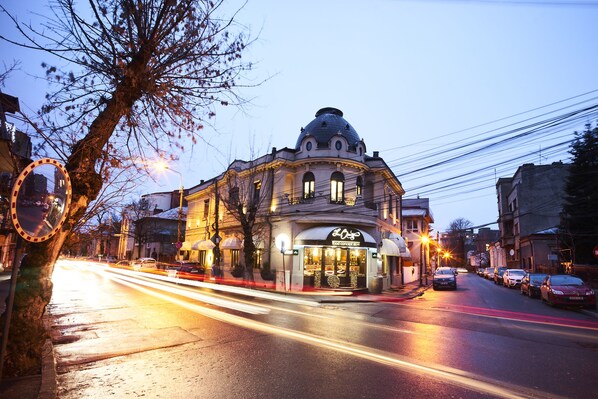 Exterior - Cozy Attic Room III (Bucharest)