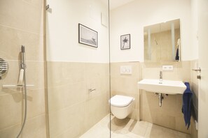 Design Apartment, 1 Bedroom | Bathroom - Modern apartment near downtown (Munich)