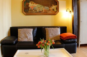 Apartment (Gartenterrasse) | Wohnbereich