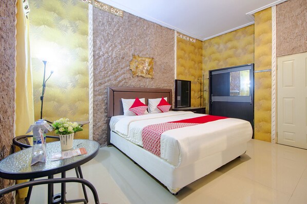 Habitación doble Deluxe | Escritorio, wifi gratis y ropa de cama