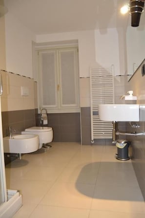 Minibar, Wi-Fi gratuit, draps fournis