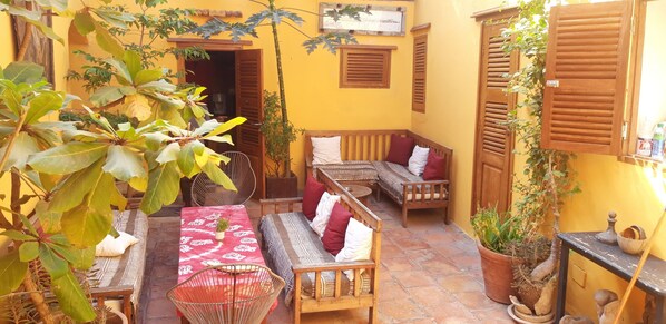 Standard Triple Room | Courtyard view