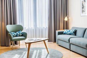 Apartment, 1 Bedroom | Living area