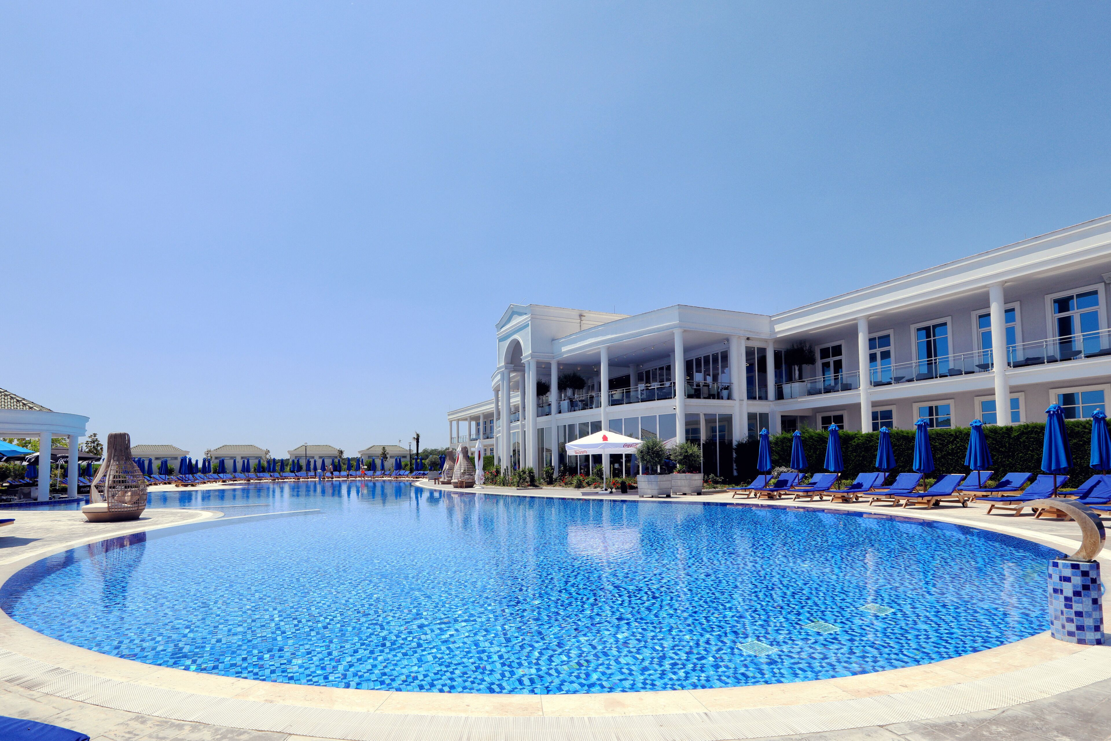 Indoor pool, 3 outdoor pools, pool umbrellas, sun loungers