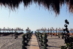 Private beach - Velipoja Grand Europa Resort, Affiliated by Meliá (Velipoje)