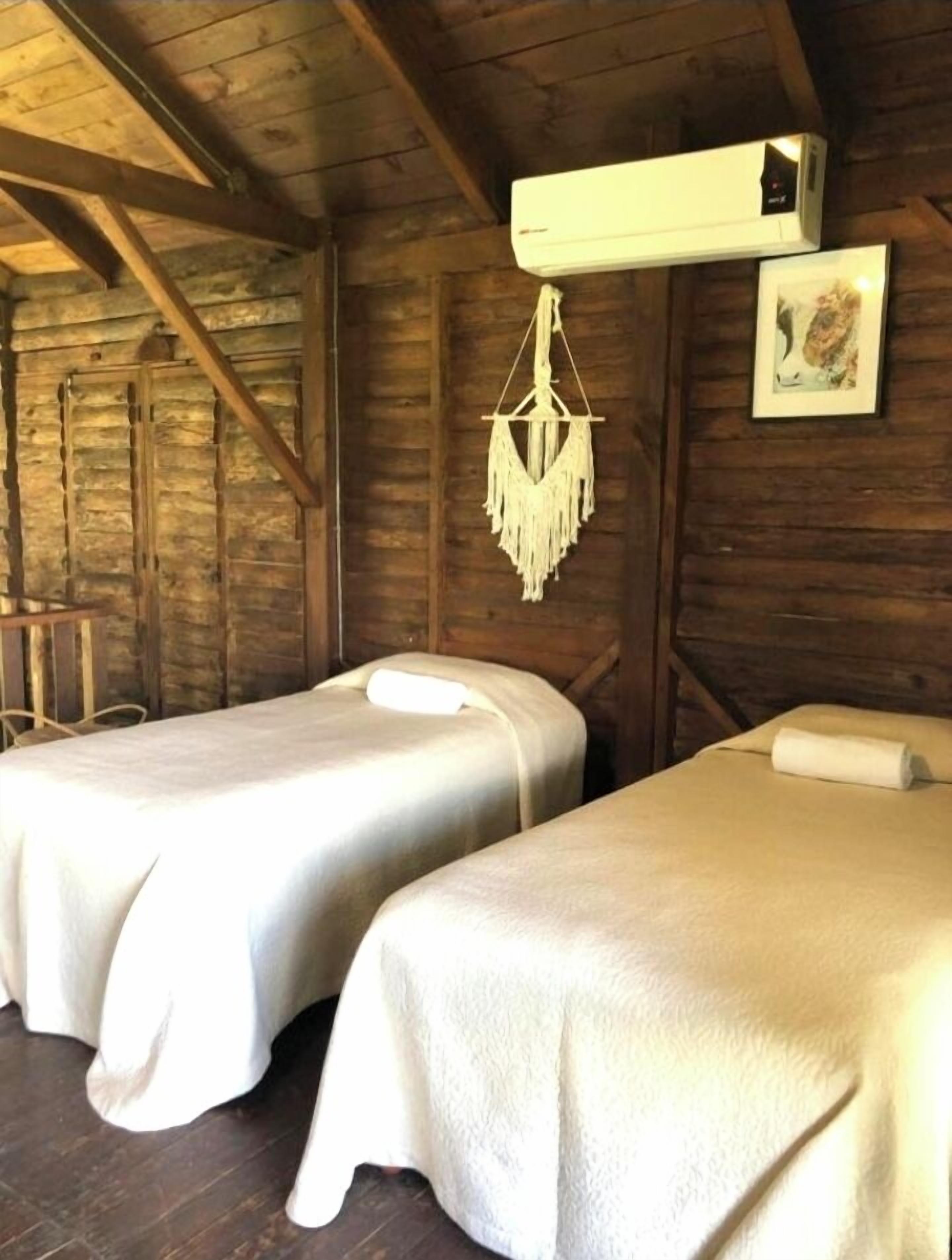 Familien-Ferienhütte | Hochwertige Bettwaren, Pillowtop-Betten, schallisolierte Zimmer