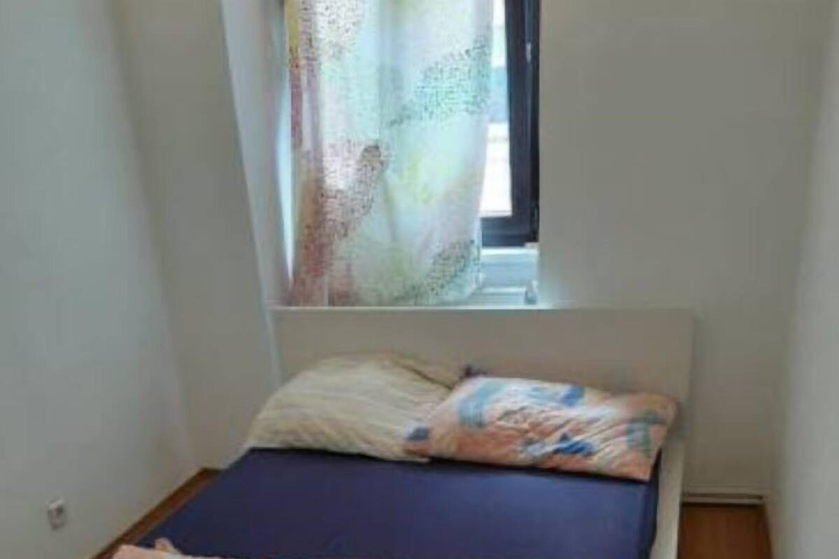 Standard Double Room | Iron/ironing board, WiFi (free), bed sheets