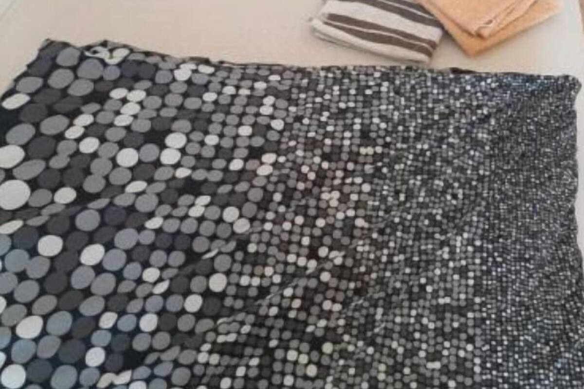 Basic Double Room | Iron/ironing board, WiFi (free), bed sheets