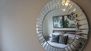 Luxury House, Private Bathroom, City View