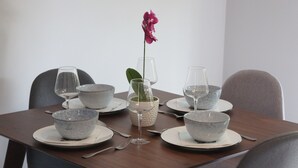 Luxury House, Private Bathroom, City View | Lounge