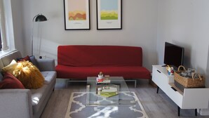 Luxury House, Private Bathroom, City View | Lounge