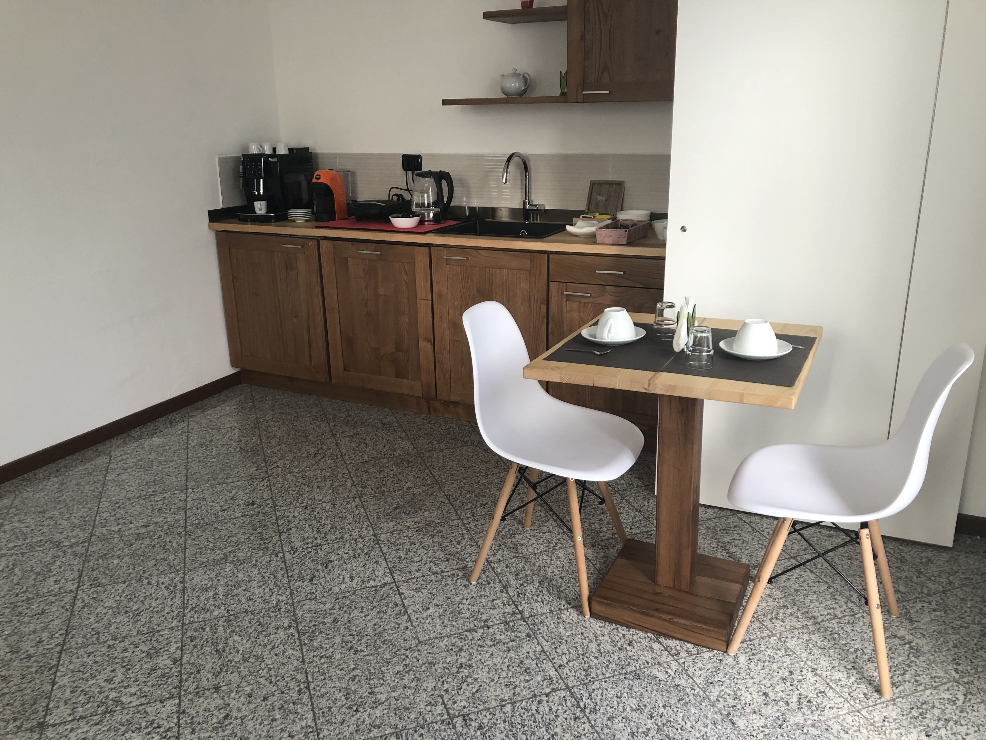 Colazione a buffet inclusa, servita tutte le mattine 