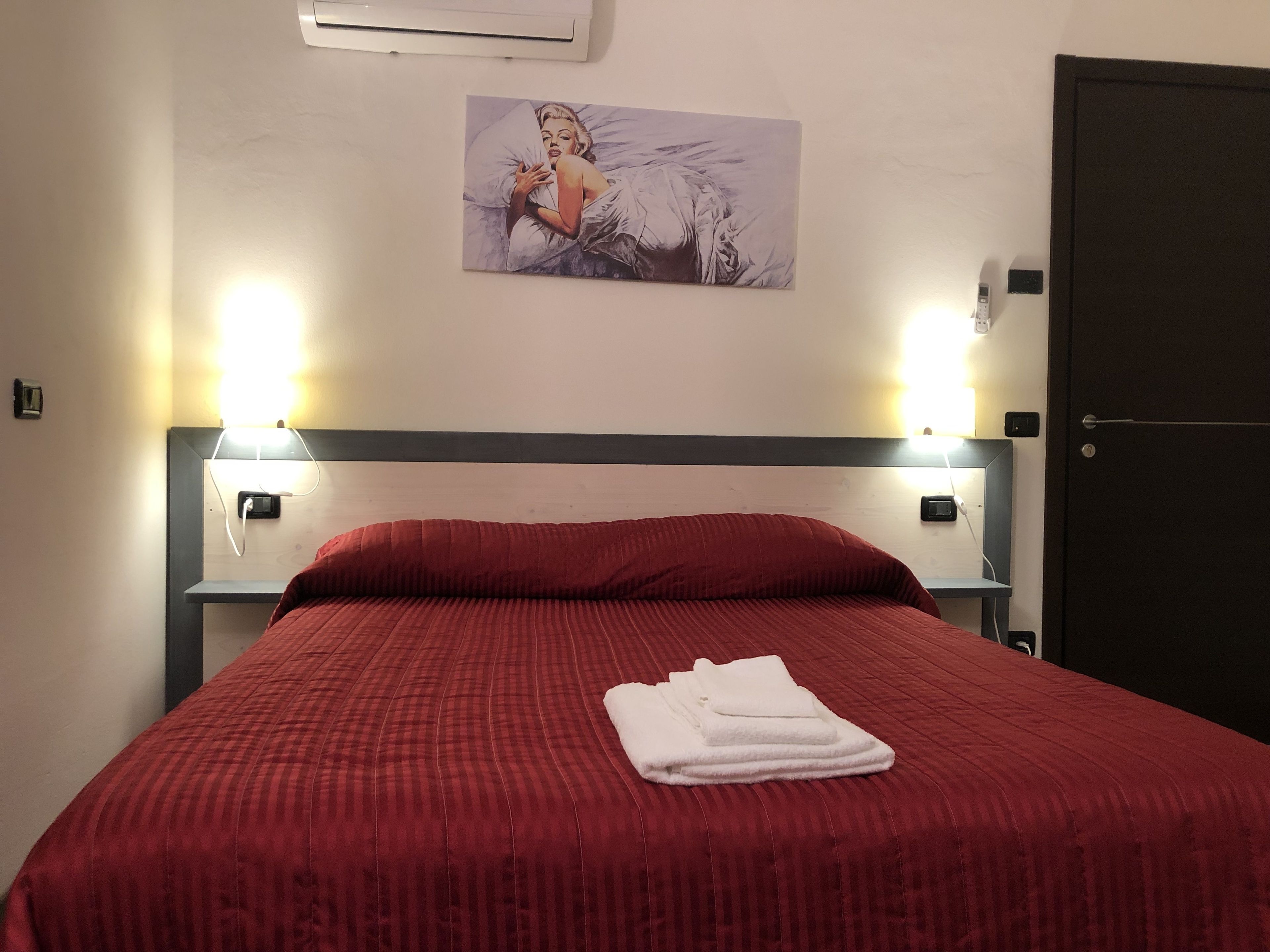 Doppelzimmer, Gartenblick | Individuell eingerichtet, Schreibtisch, laptopgeeigneter Arbeitsplatz