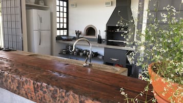 BBQ/picnic area
