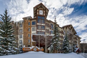 Exterior - New Listing Steps from the lifts, Multiple Hot tubs/Play Pool (Copper Mountain)