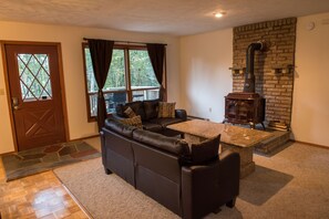 Älytelevisio, takka, DVD-soitin