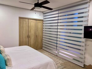 1 bedroom, in-room safe, iron/ironing board, free WiFi