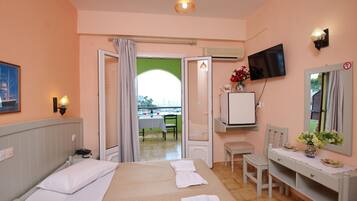 Chambre Double ou avec lits jumeaux, vue mer | Bureau, rideaux occultants, chambres insonorisées